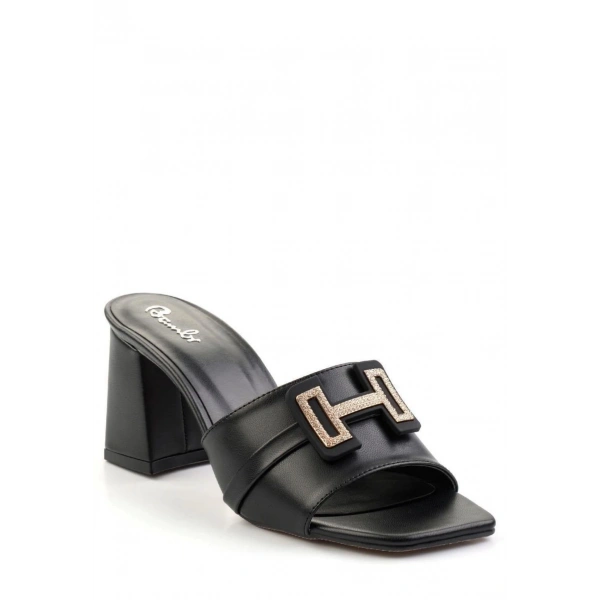 BİÇOMİ Leyya Siyah Cilt Topuklu Ayakkabı