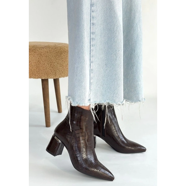 BİÇOMİ Meça Kahverengi Cilt Topuklu Bot