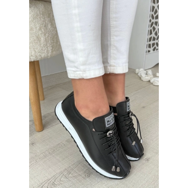 BİÇOMİ Monya Siyah Cilt Bağcıklı Spor Ayakkabı