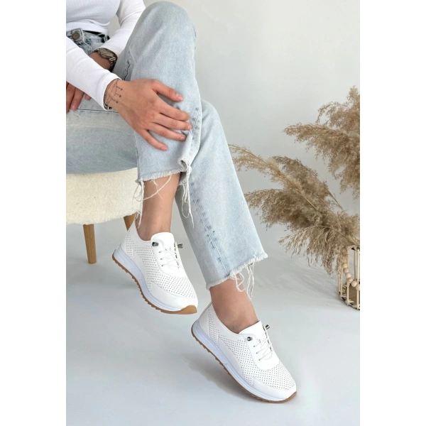 BİÇOMİ Tone Beyaz Cilt Bağcıklı Spor Ayakkabı