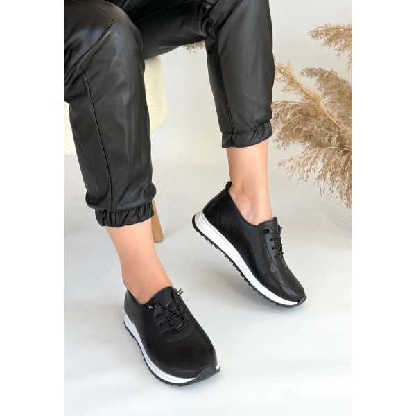 BİÇOMİ Tone Siyah Cilt Bağcıklı Spor Ayakkabı