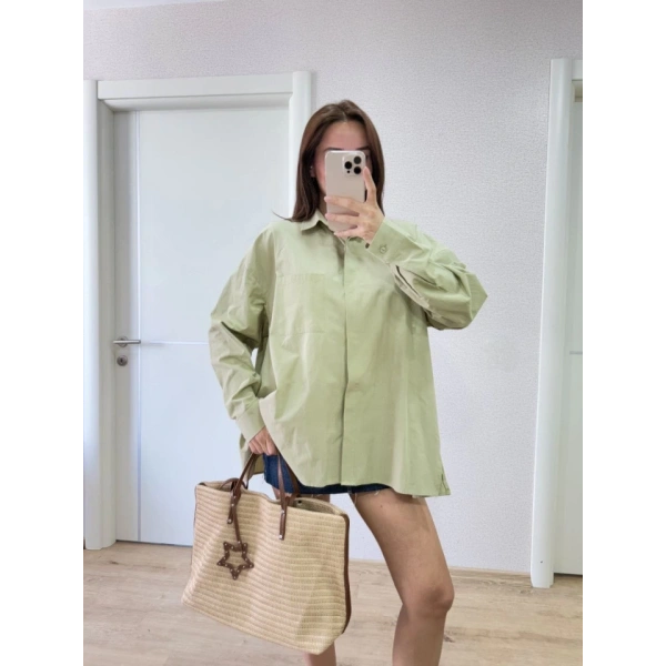 Biçomi Yakalı Yandan Yırtmaçlı Gömlek - Yeşil