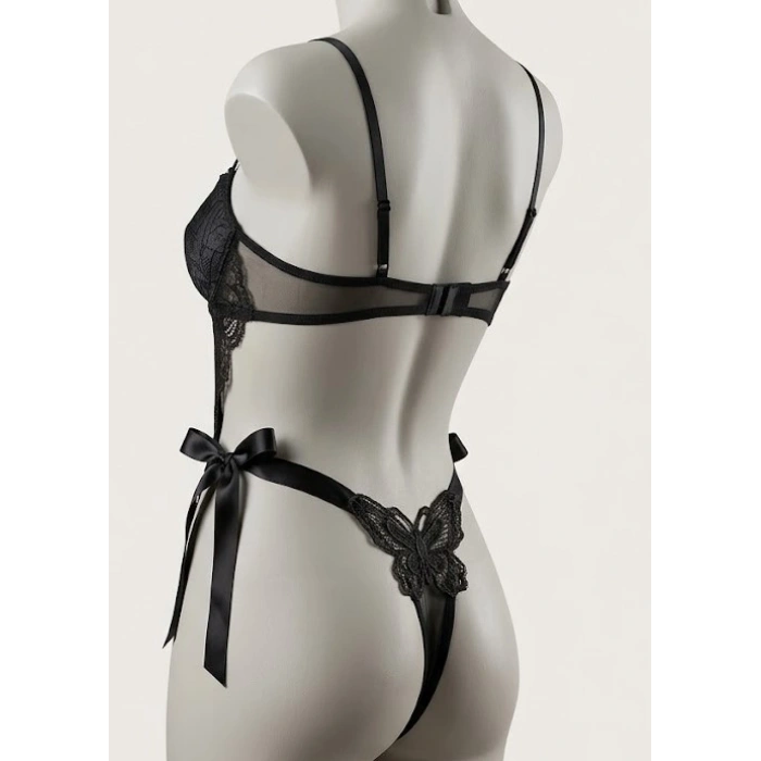 Vücut Hatlarını Şekillendiren Esnek Dantelli Body