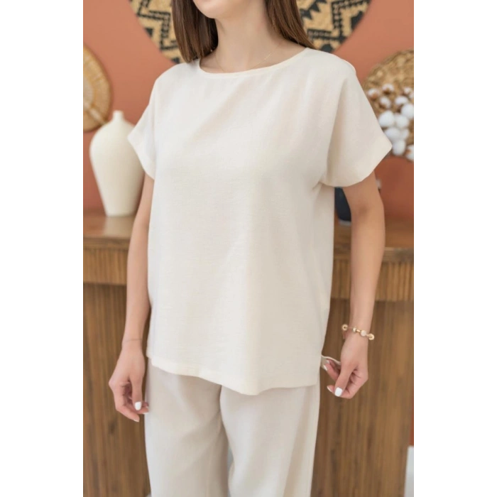 Biçomi Bej T-Shirt Ve Pantolon Takım