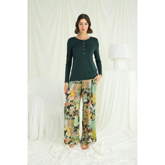 Bicomi Çiçek ve Yaprak Desenli Pijama Takımı