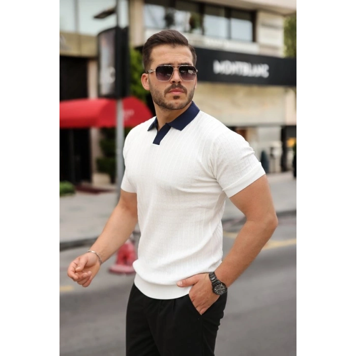 Biçomi Erkek Yaka Detaylı Desen Dokulu Triko Tişört