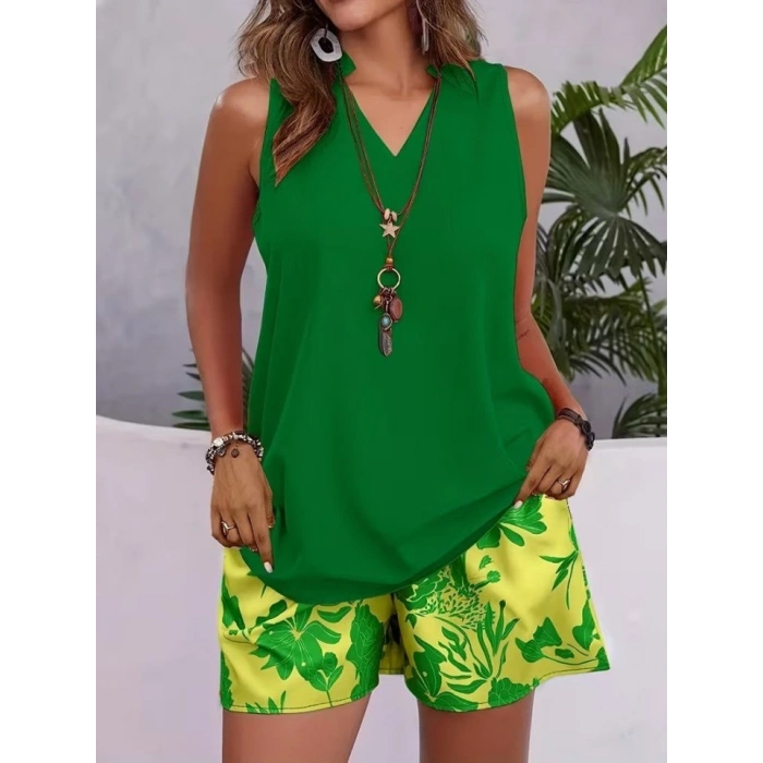 Biçomi Kadın Askılı V Yakalı Sandy Bluz Ve Desenli Short Ikili Takım
