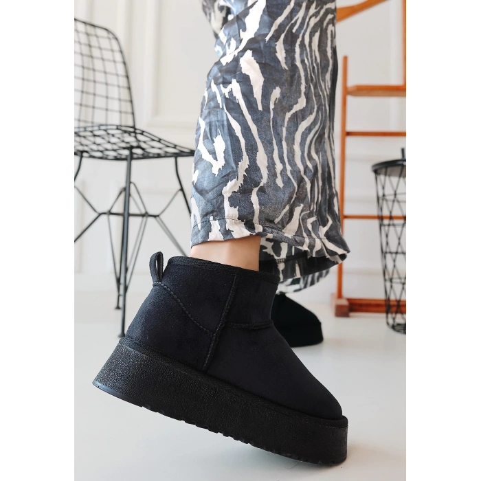 BİÇOMİ Linne Siyah Süet Bot