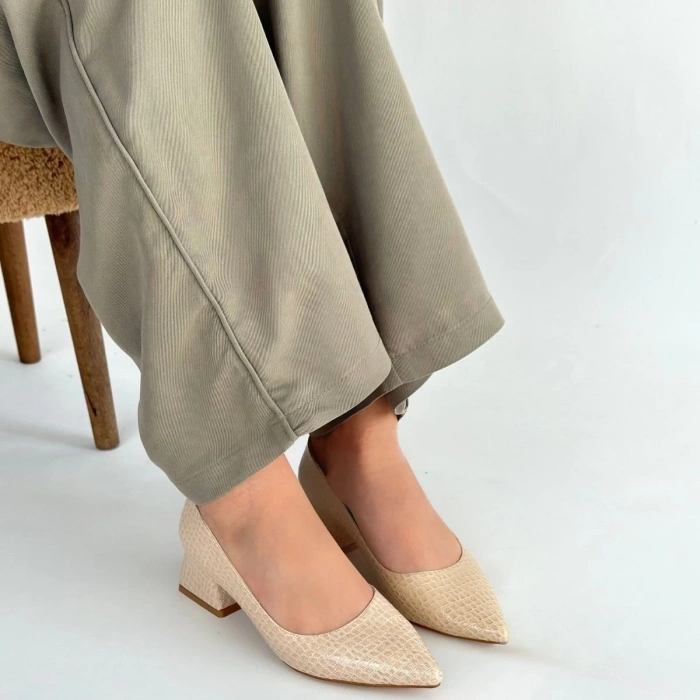 BİÇOMİ Meort Bej Rugan Topuklu Ayakkabı