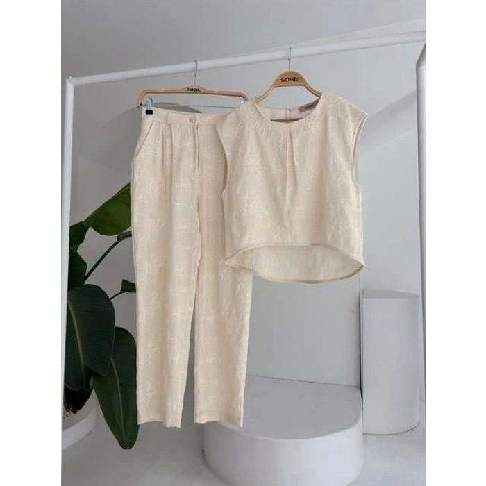 Biçomi Shalina Süzüne Nakışlı Crop Takım 9796-08