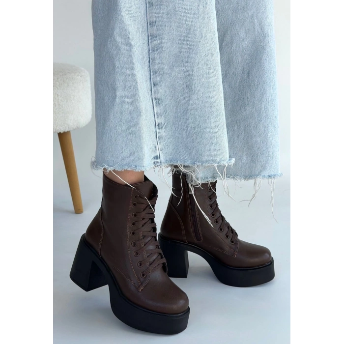 BİÇOMİ Tsan Kahverengi Cilt Bağcıklı Topuklu Bot