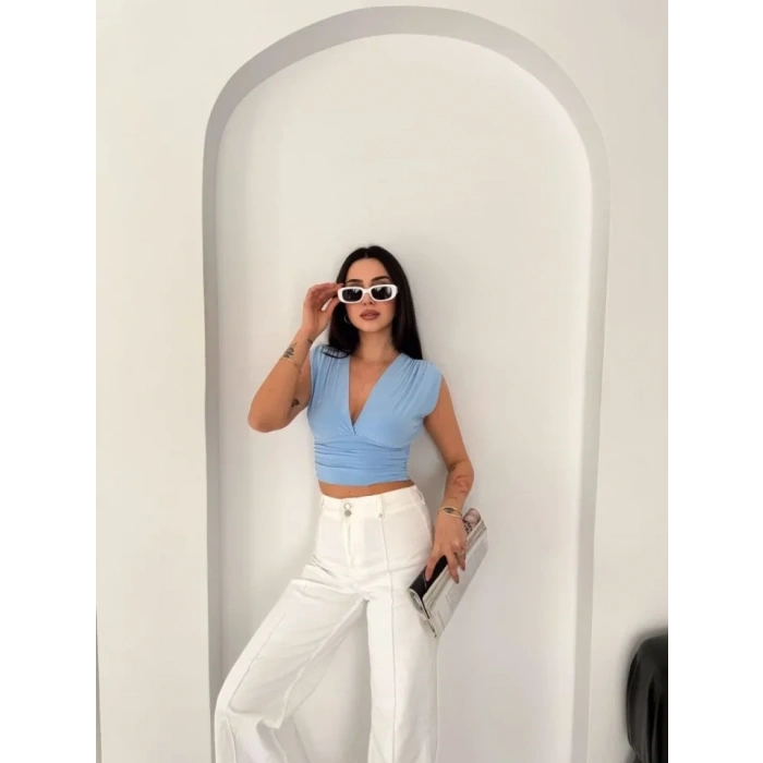 Biçomi Vatkalı Kolsuz V Yaka Drapeli Crop Bluz Likralı Fit - Bebek Mavisi