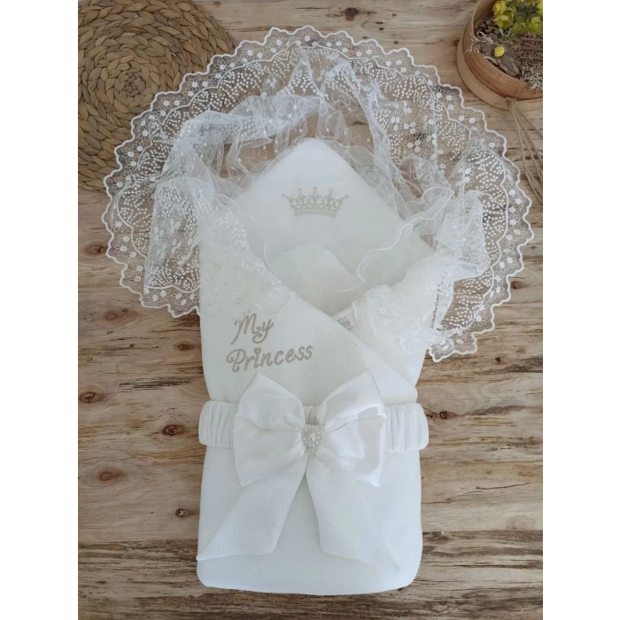Yenidoğan Sahra Taç Benim Prensesim Nakışlı Kundak Bebek Battaniyesi Ekru
