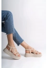 BELLA Lastikli Şerit Detaylı Ortopedik Taban Kadın Sandalet CKT - Krem
