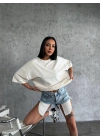 Düz Biskilet Yaka Oversize T-shirt - Beyaz -