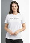 Kadın Wafıl Kumaş Tişört Regular Kalıp Bisiklet Yaka Baskılı Günlük Basic T-Shirt - Beyaz