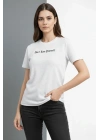 Kadın Wafıl Kumaş Tişört Regular Kalıp Bisiklet Yaka Baskılı Günlük Basic T-Shirt - Beyaz