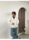 Oversize Dik Yaka Fermuarlı Sweatshirt - Zincir Nakışli Kanguru Cepli - Beyaz -