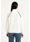 Oversize Dik Yaka Fermuarlı Sweatshirt - Zincir Nakışli Kanguru Cepli, - Beyaz -