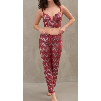 Bicomi Kadife Balenli & Destekli Pijama Takımı - Şık Ev Giyimi