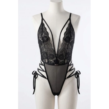 Zarafet ve Esneklik Bir Arada: İp Detaylı Soft-Dantel Transparan Body