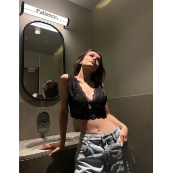 Biçomi Dantel Bralet Crop Sütyen V Yaka Askılı Şık Esnek Rahat - Siyah