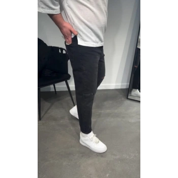 Biçomi Erkek Siyah Dizi Yırtık Boyfriend Jean