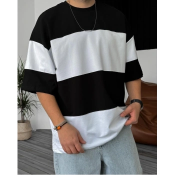 Bisiklet Yaka Parçalı T-Shirt - Siyah -