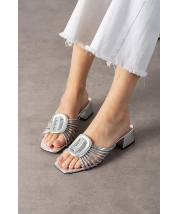 BİÇOMİ Anca Gümüş Rugan Topuklu Terlik