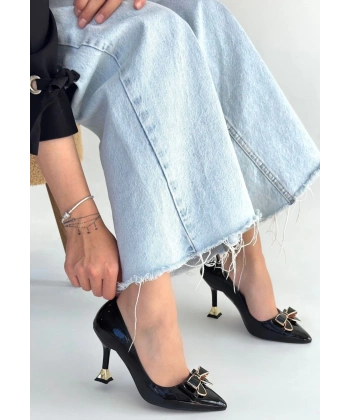 BİÇOMİ Coby Siyah Rugan Topuklu Ayakkabı