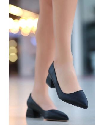 BİÇOMİ Desniy Siyah Cilt Topuklu Ayakkabı