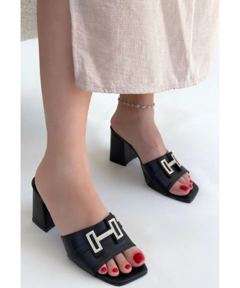 BİÇOMİ Erew Siyah Cilt Topuklu Terlik