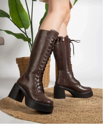 BİÇOMİ Guay Kahverengi Cilt Bağcıklı Topuklu Çizme