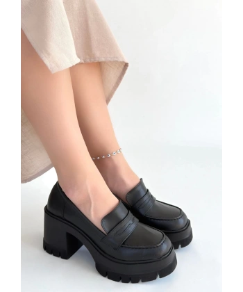 BİÇOMİ Janes Siyah Cilt Dolgu Topuk Ayakkabı