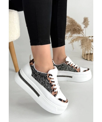 BİÇOMİ Lawin Beyaz Cilt Siyah Simli Bağcıklı Spor Ayakkabı