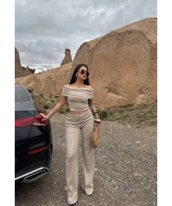 BİÇOMİ Madonna yaka bol paça pantolonlu takım