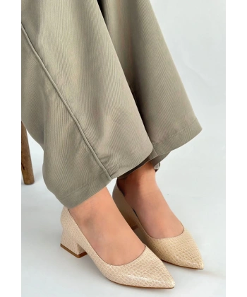 BİÇOMİ Meort Bej Rugan Topuklu Ayakkabı