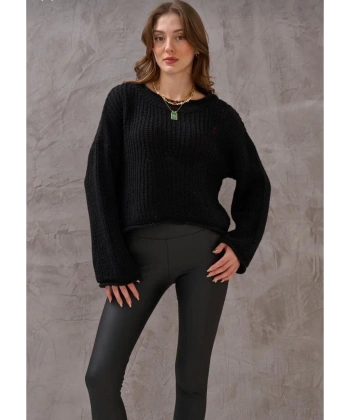 BİÇOMİ Salaş delik detaylı kazak siyah