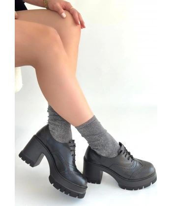 BİÇOMİ Tiwer Siyah Cilt Dolgu Topuk Ayakkabı