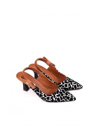 BİÇOMİ Toran Beyaz Rugan Siyah Süet Detaylı Topuklu Ayakkabı