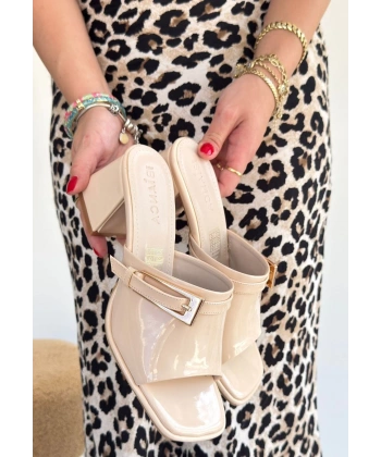 BİÇOMİ Ziva Bej Rugan Topuklu Terlik