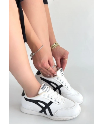 BİÇOMİ Zlay Beyaz Cilt Siyah Detaylı Bağcıklı Spor Ayakkabı