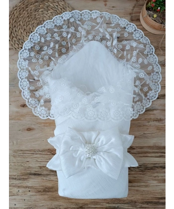 Yenidoğan Ay Işığı Papatya Dantelli Taşlı Fiyonk Bebek Battaniyesi Kundak Ekru