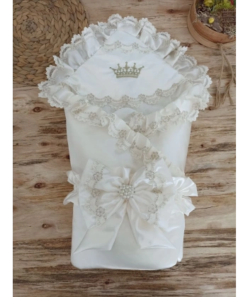 Yenidoğan Harika Kelebek Nakışlı Trilüks Kundak Bebek Battaniyesi Ekru