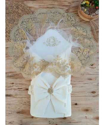 Yenidoğan Piramitland Taşlı Gold Güpür İşleme Bebek Battaniyesi Kundak Ekru