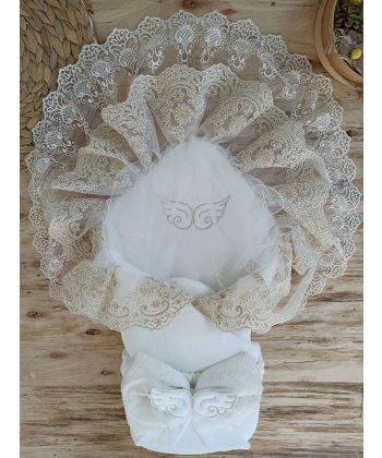 Yenidoğan Sahra Taç Nakışlı Gold Angel Trilüks Kundak Bebek Battaniyesi Ekru