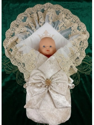 Saray Zarafeti: Yenidoğan İnci Detaylı Kadife Lüks Kundak & Battaniye Seti