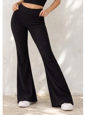 Gün Boyu Konfor: Esnek Dokulu Şık İspanyol Paça Pantolon