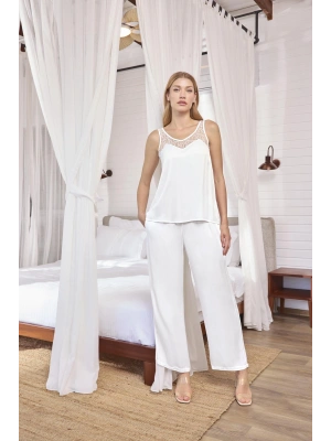 Bicomi Dantelli ve Dekolteli Saten Pijama Takımı