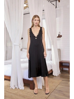 Bicomi Göğüs ve Sırt Dekolteli Dantelli Saten Gecelik